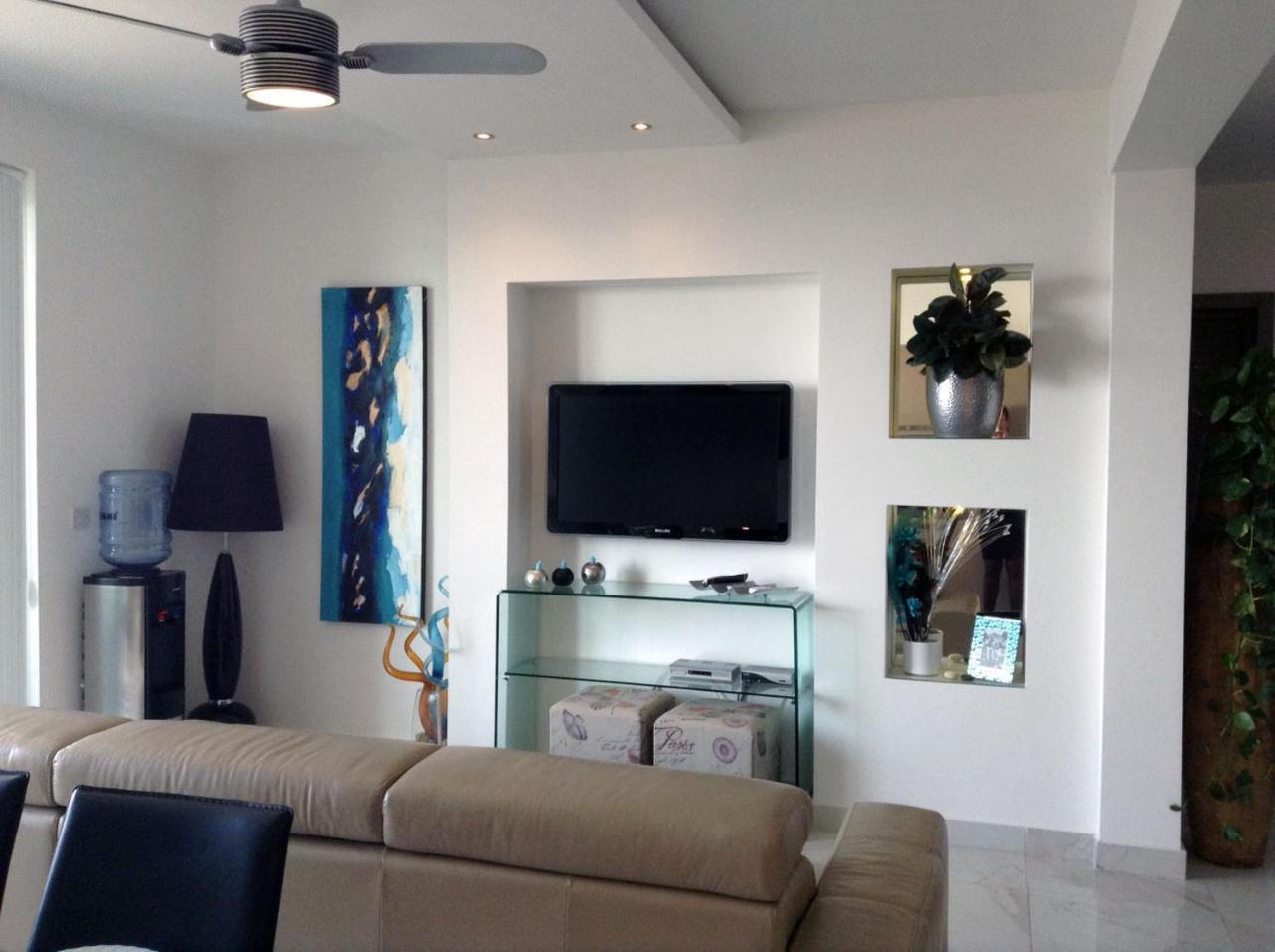Seafront Apartment With Pool San Pawl il-Baħar Eksteriør billede