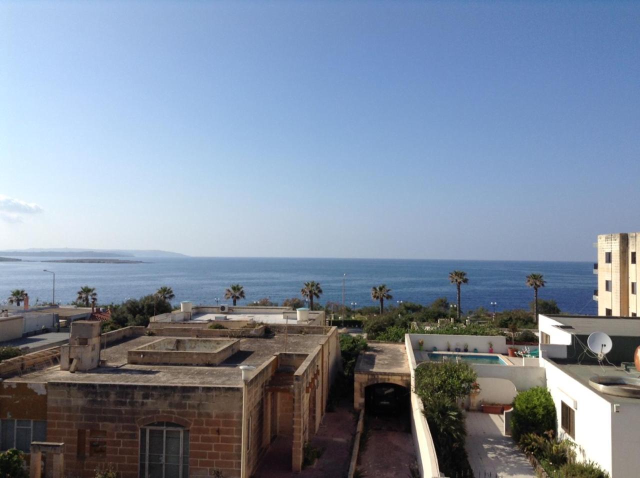 Seafront Apartment With Pool San Pawl il-Baħar Eksteriør billede
