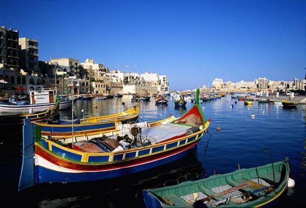 Seafront Apartment With Pool San Pawl il-Baħar Eksteriør billede
