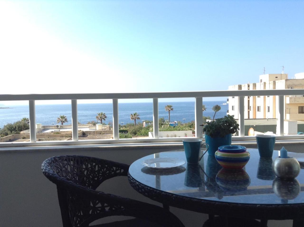 Seafront Apartment With Pool San Pawl il-Baħar Eksteriør billede