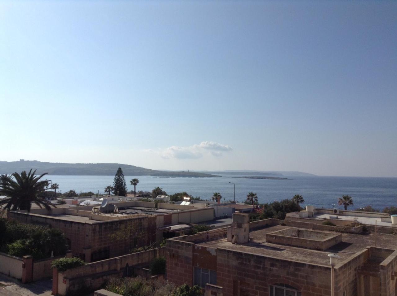 Seafront Apartment With Pool San Pawl il-Baħar Eksteriør billede